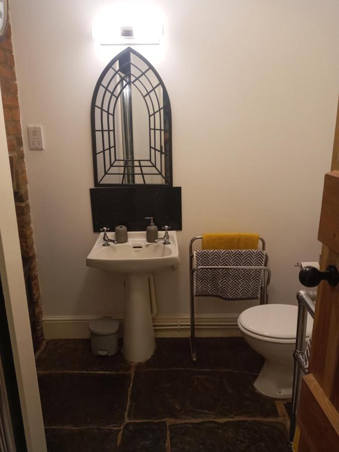 Delighful Self Catering In The Heart Of Глостънбъри Екстериор снимка
